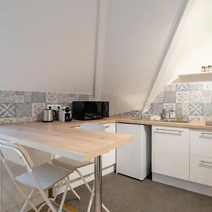 https://190-les-arts.lillehotels.org